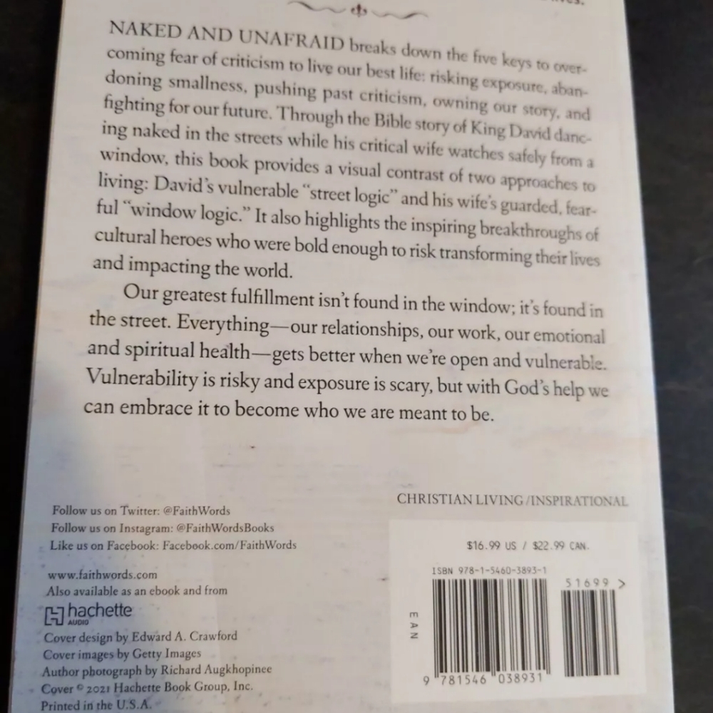 BOOK - Picture 4 of 7